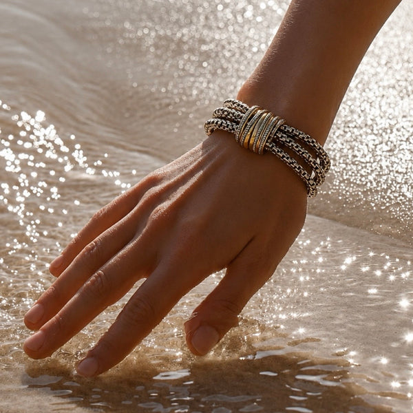Pulseras de imán plateadas con diamantes - MAJO BRACAMONTES JOYERIA 
