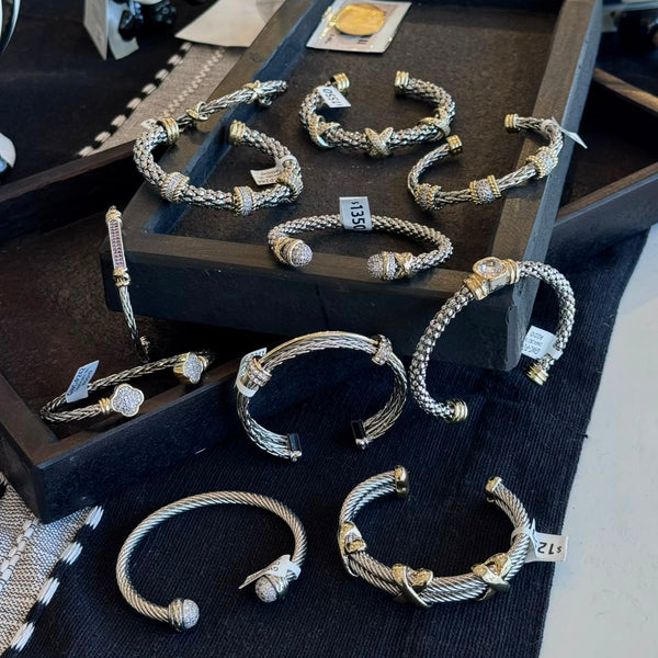 Pulseras rigidas en diferentes estilos